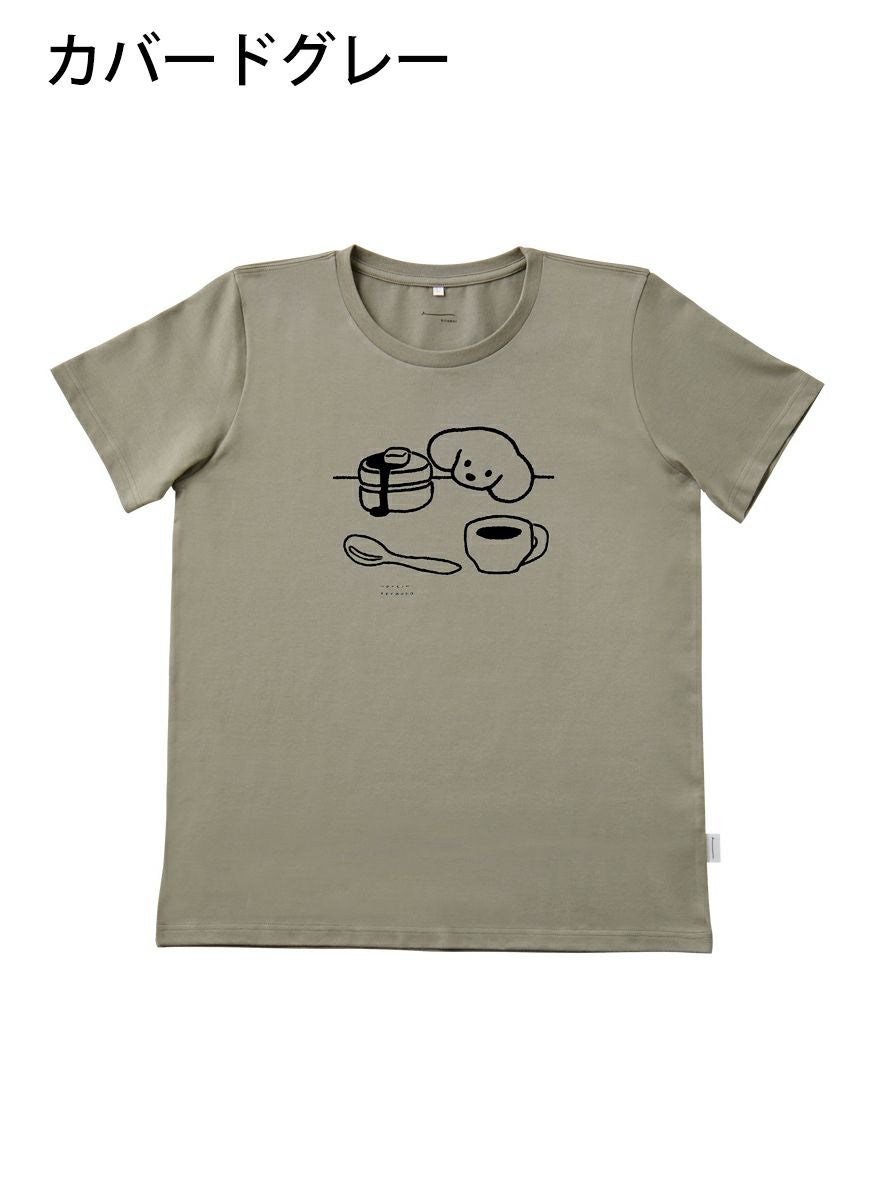 レディースＴシャツ ケーキを見つめる犬モノトーン