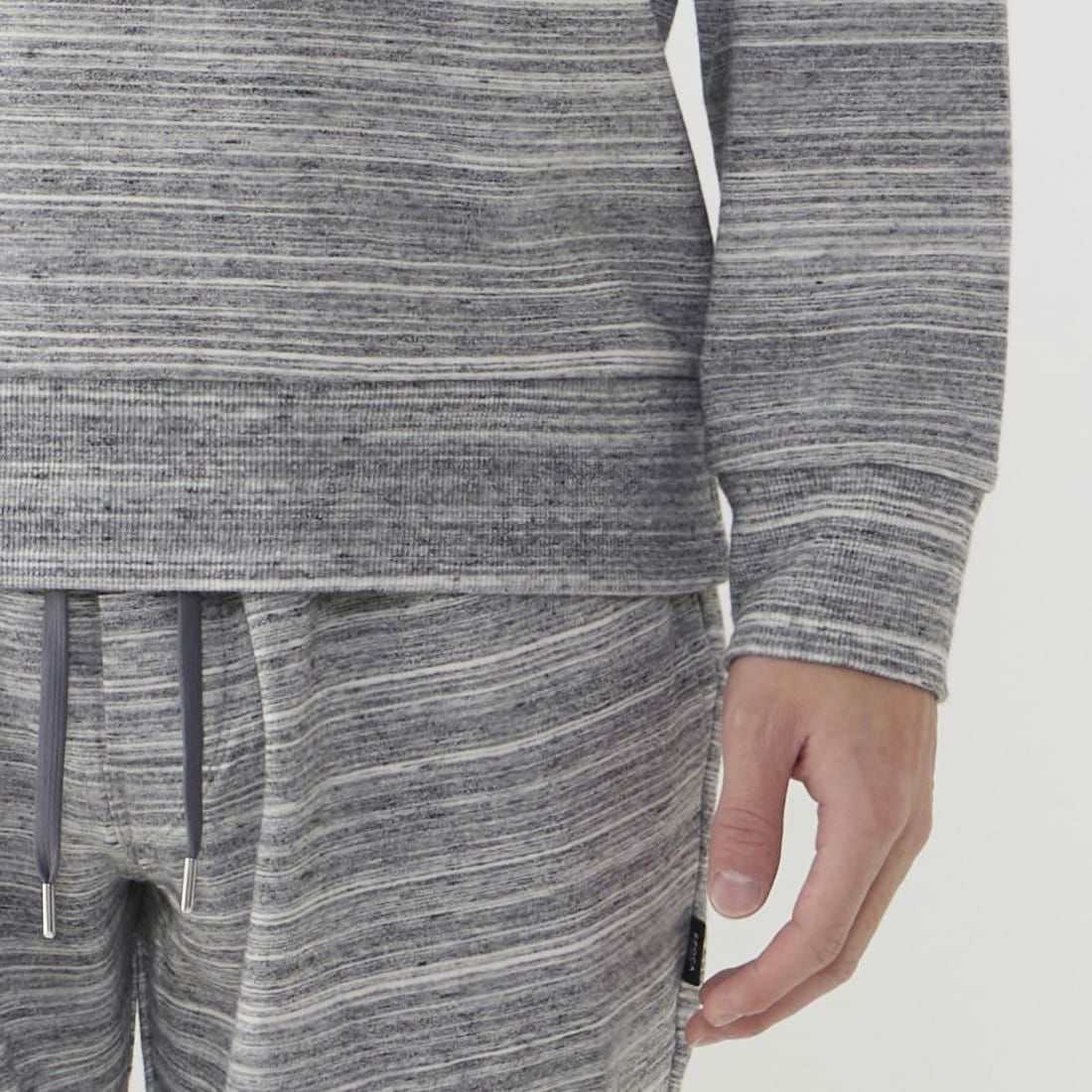 エポカ ウォモ　長袖クルーネック