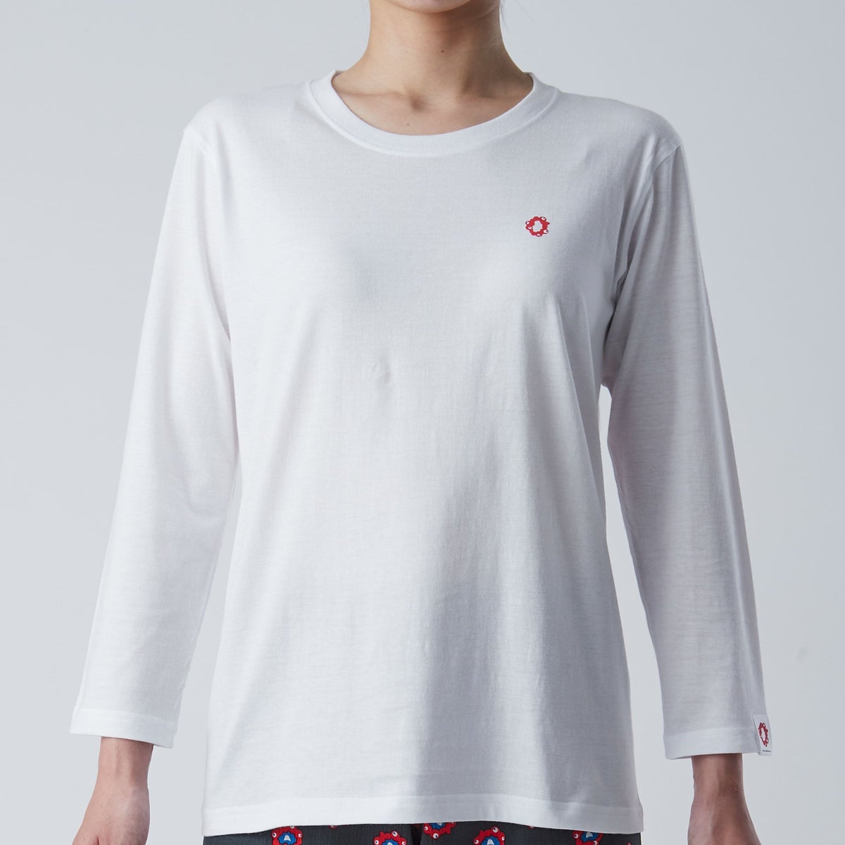 【レディース】EXPO 2025 インナーTシャツ長袖丸首 シンボルマークワンポイント ホワイト