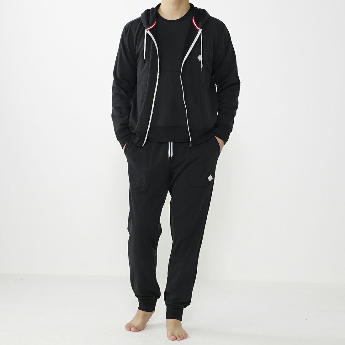 エポカ ウォモ 前閉リブテーパードパンツ