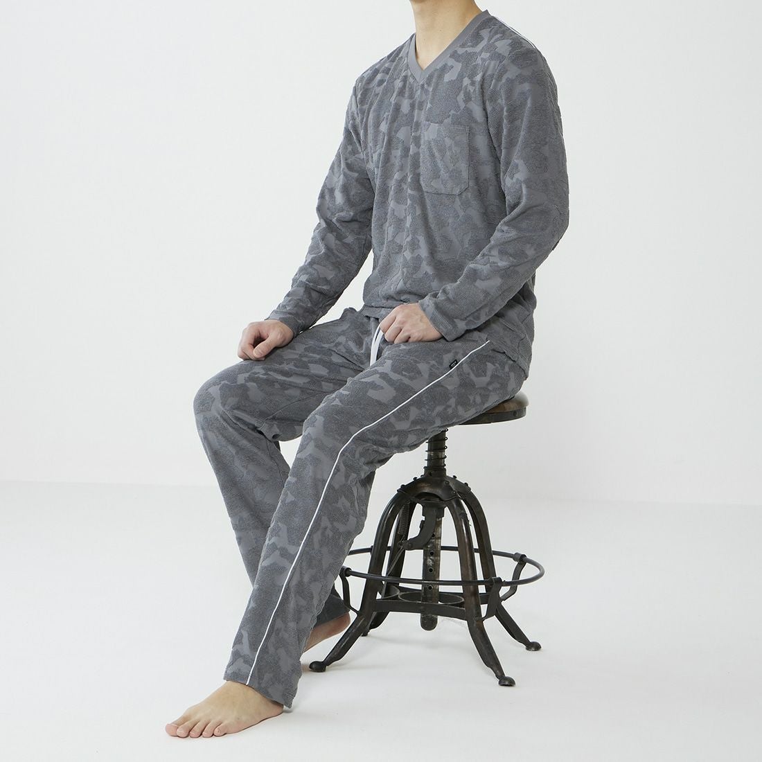 エポカ ウォモ ロングテーパードパンツ