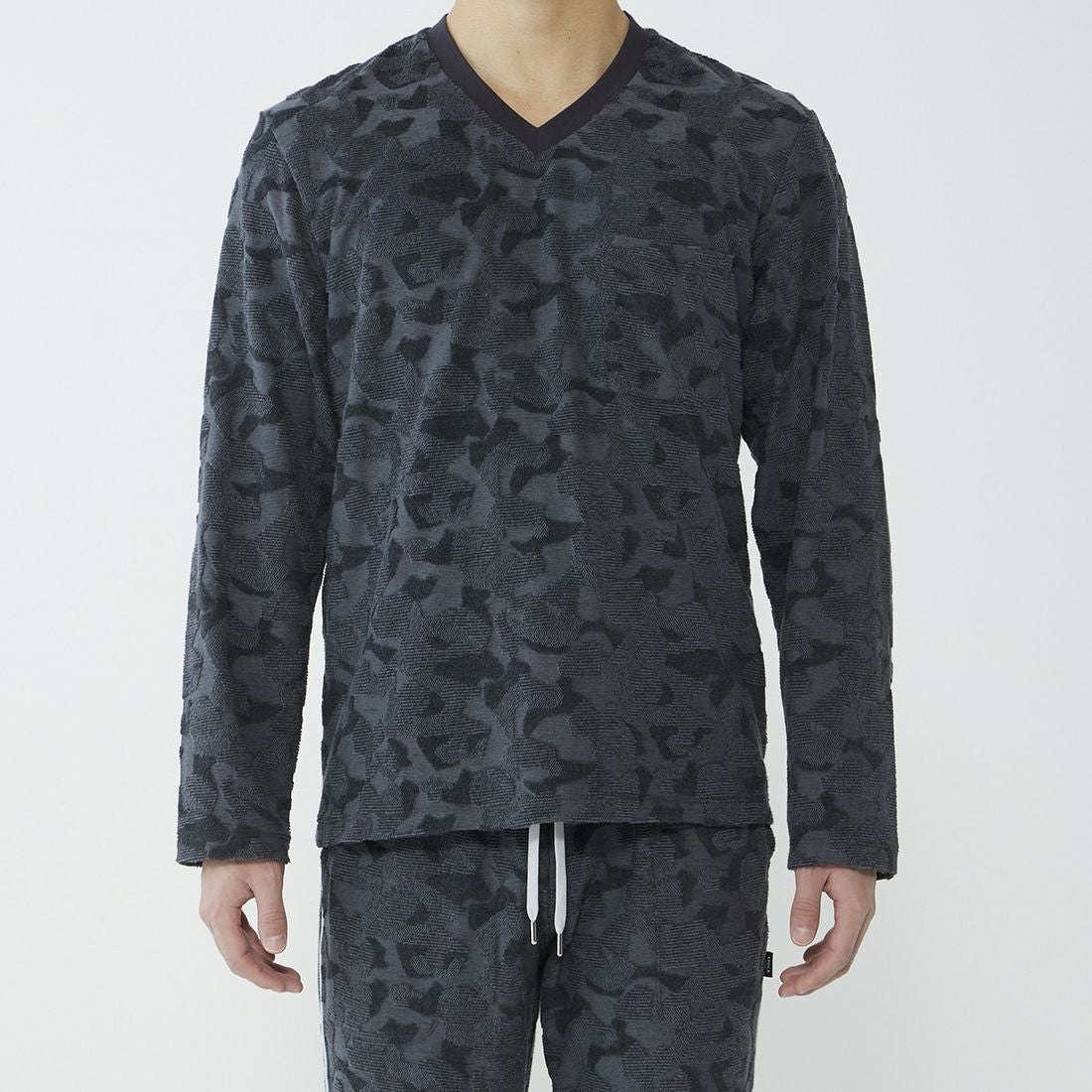 エポカ ウォモ 長袖Ｖネック