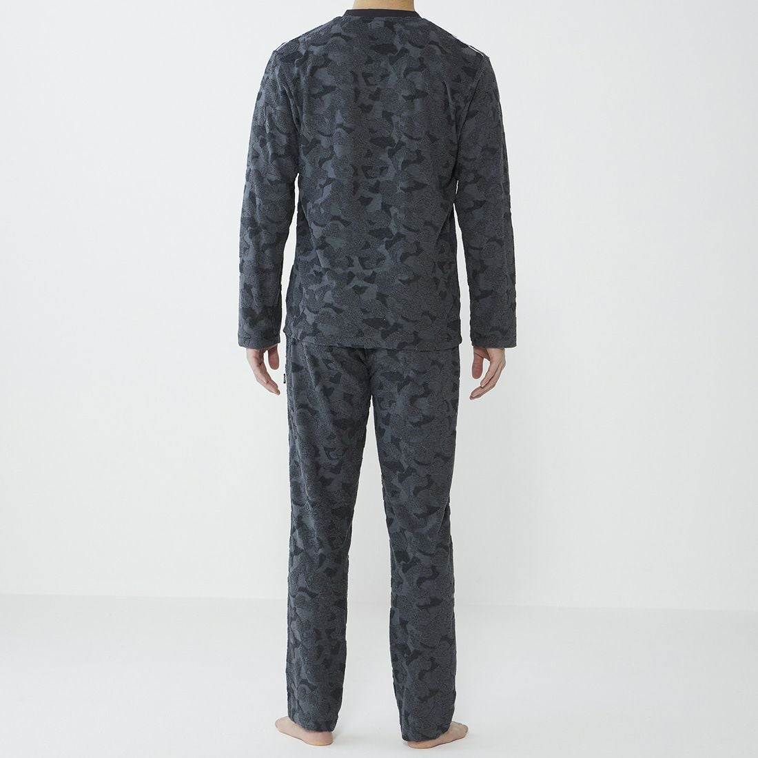 エポカ ウォモ 長袖Ｖネック