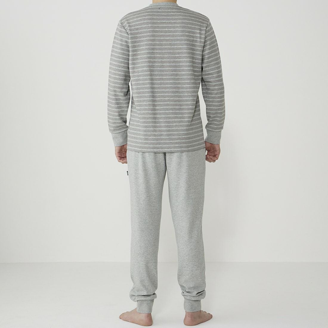 エポカ ウォモ 長袖クルーネック