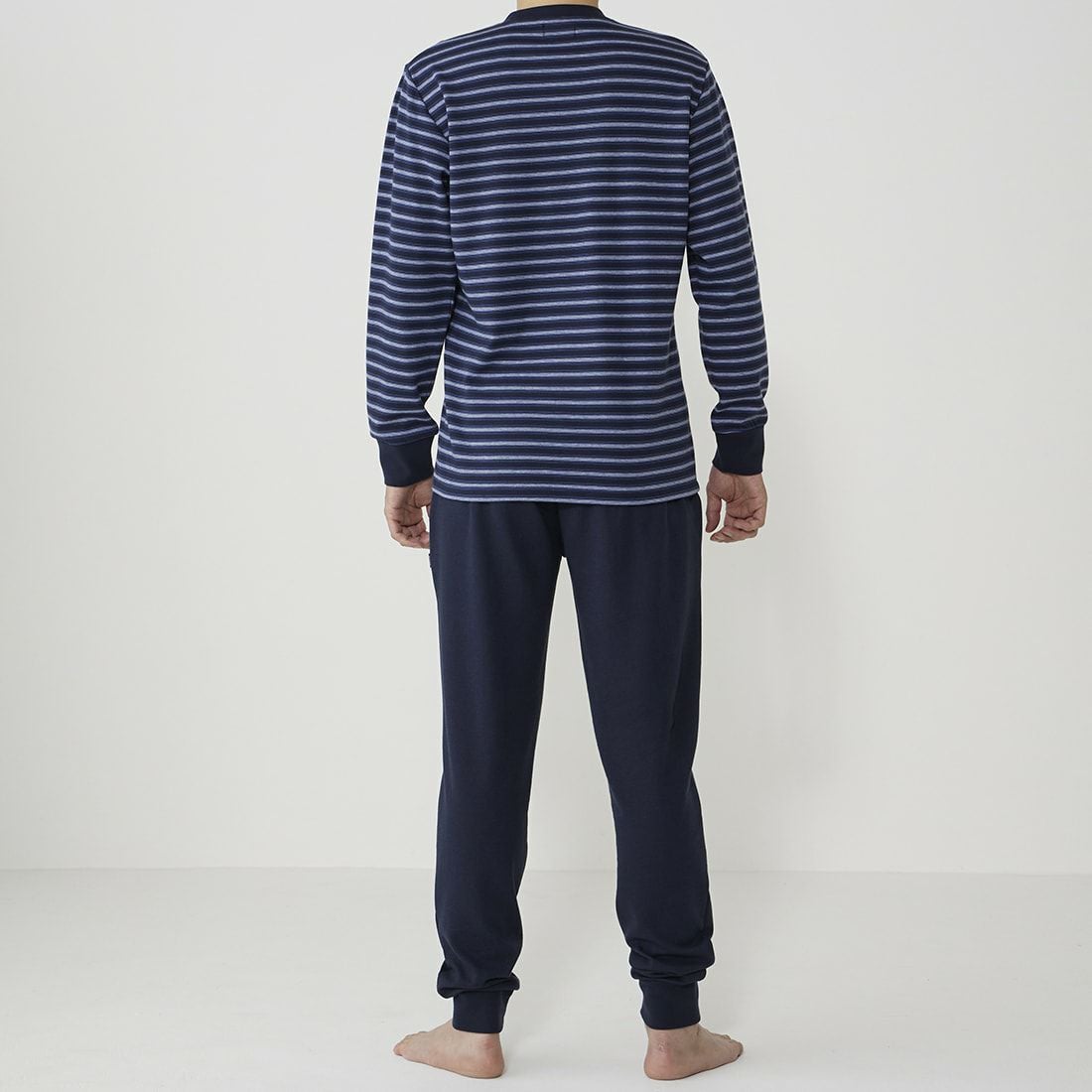 エポカ ウォモ 長袖クルーネック