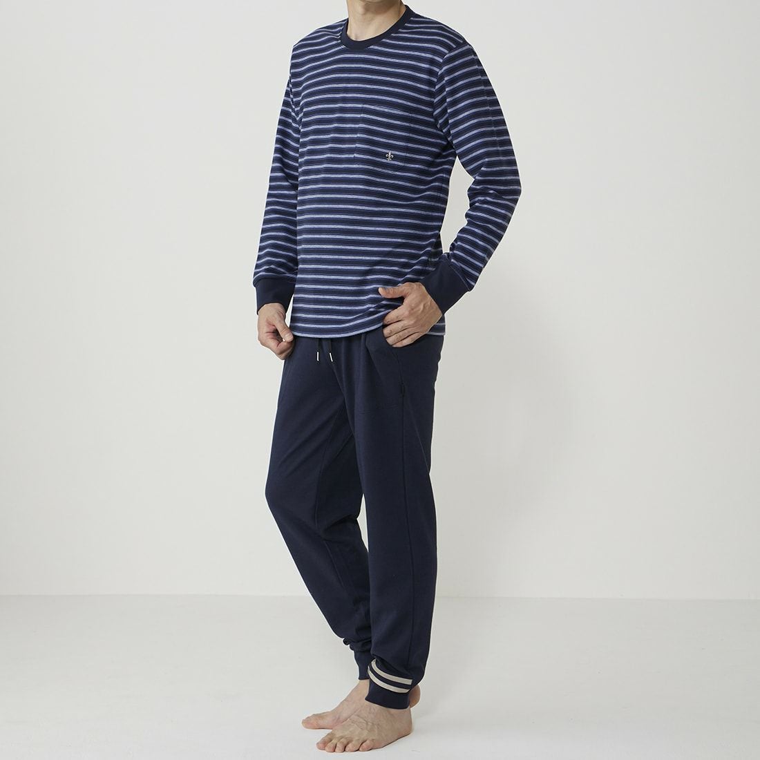 エポカ ウォモ 長袖クルーネック