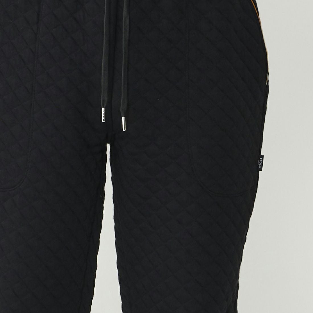 エポカ ウォモ 前閉ロングリブテーパードパンツ