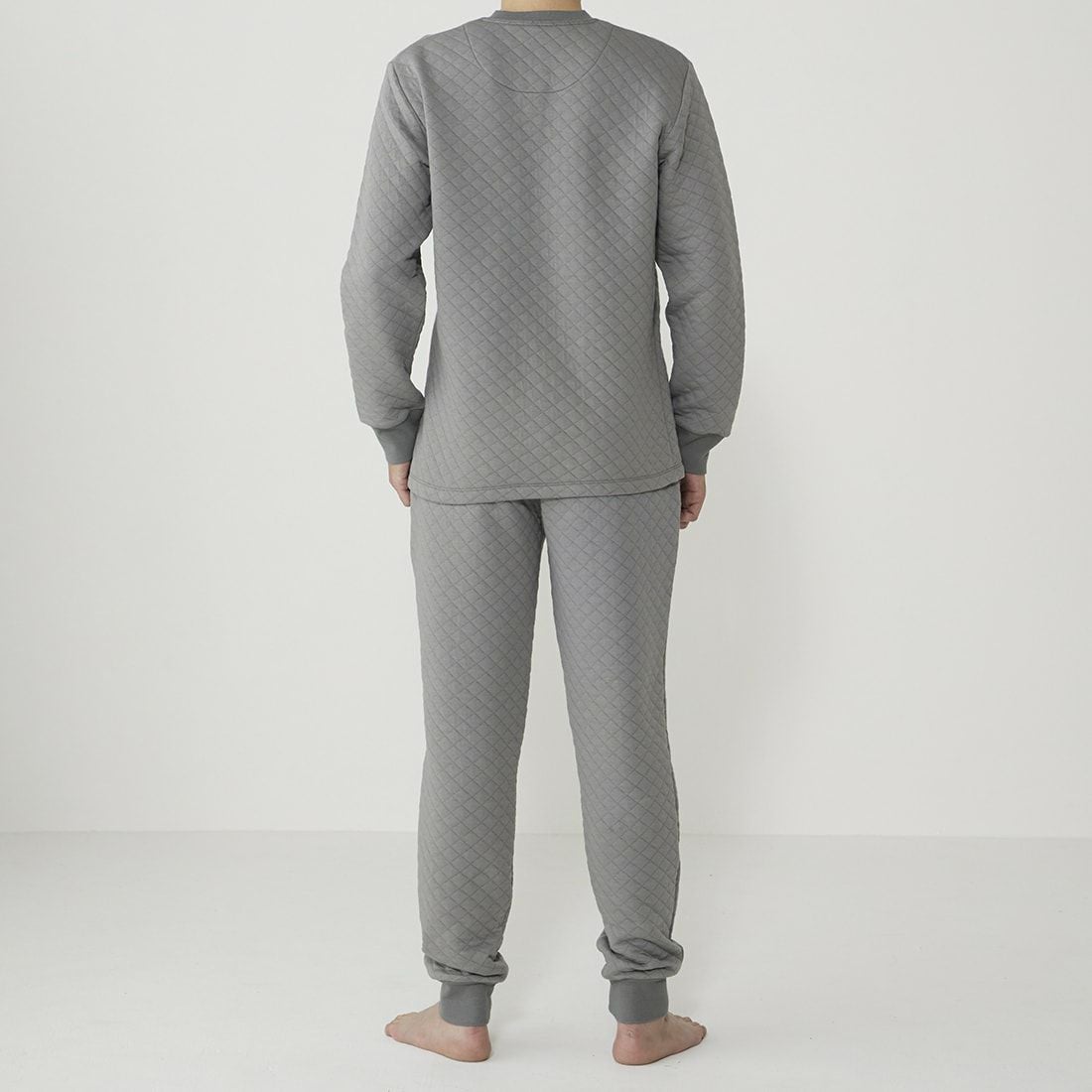 エポカ ウォモ 前閉ロングリブテーパードパンツ