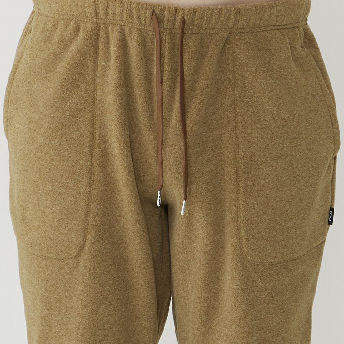 エポカ ウォモ 前閉ロングリブテーパードパンツ