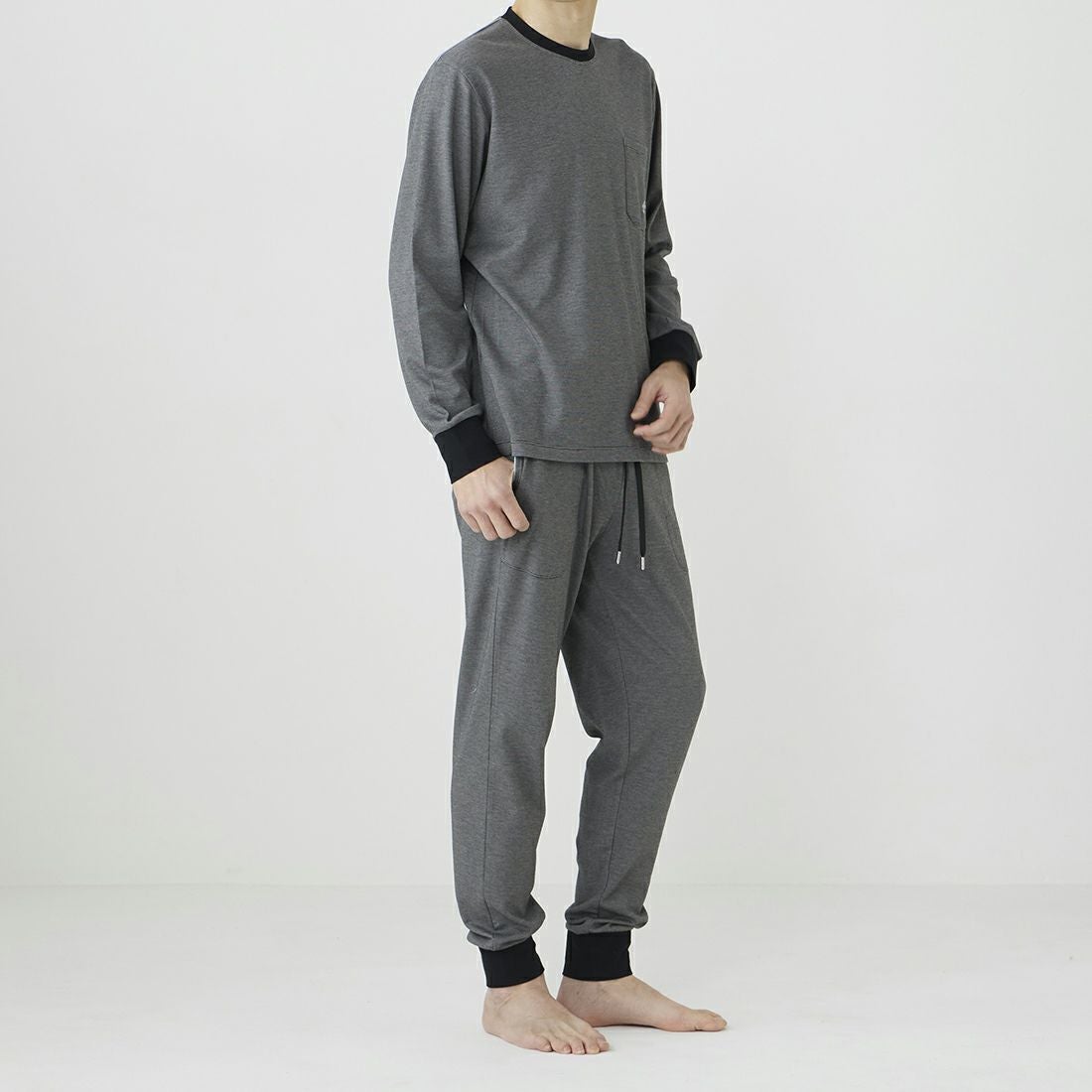 エポカ ウォモ 長袖クルーネック