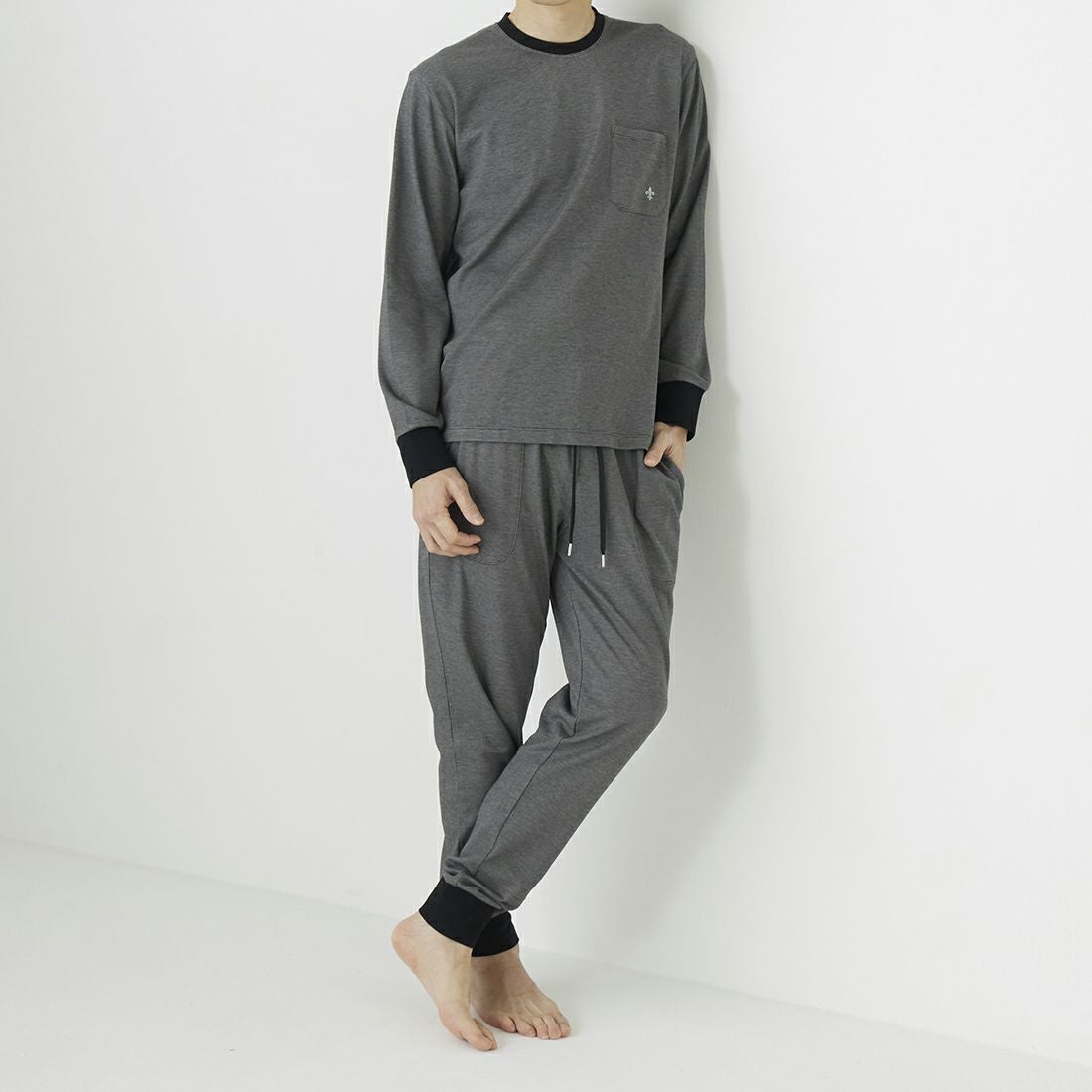 エポカ ウォモ 長袖クルーネック